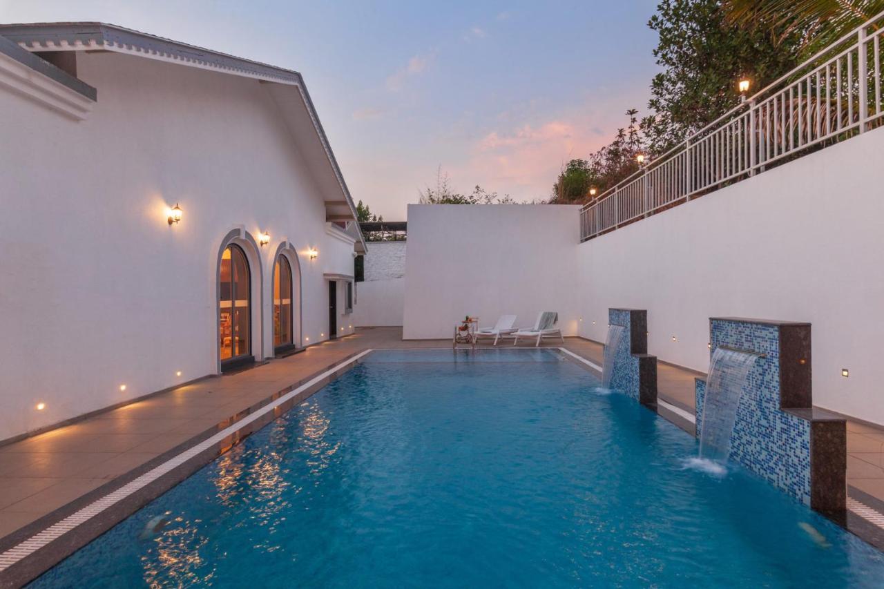 Bellevue Palace By Stayvista - Lavish Abode With A Pool, Landscaped Lawn, Gazebo & Adventure Activities Nashik Ngoại thất bức ảnh