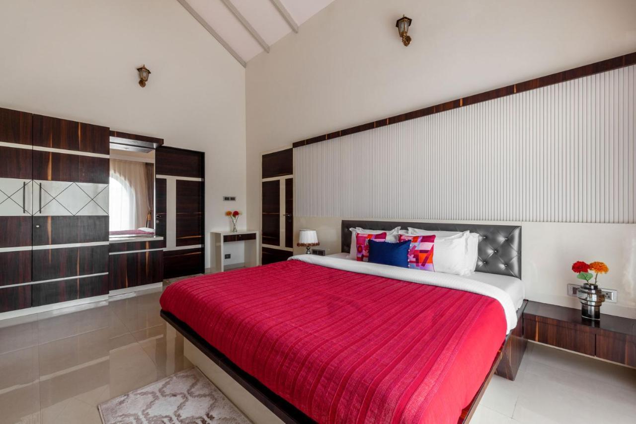 Bellevue Palace By Stayvista - Lavish Abode With A Pool, Landscaped Lawn, Gazebo & Adventure Activities Nashik Ngoại thất bức ảnh
